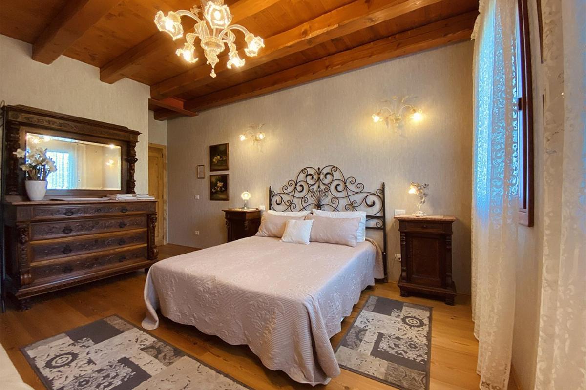 Al Vecchio Fienile Bed & Breakfast Сан Микеле ал Таляменто Екстериор снимка